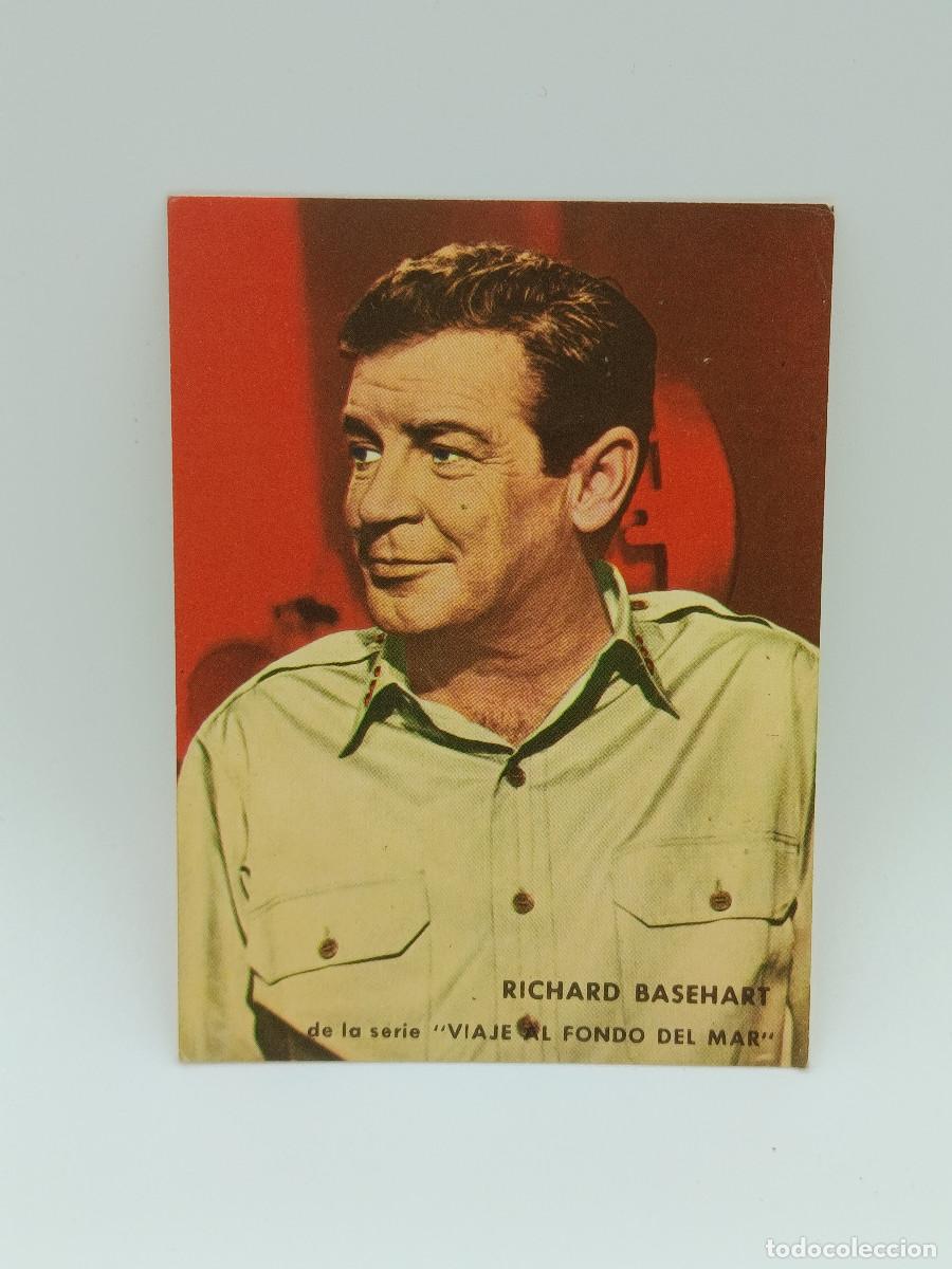 Coleccionismo cromos antiguos: FOTO CROMO ANTIGUO CARTON 7,5CM X 10,5 CM APROXIMADAMENTE. A&Ntilde;OS 60. RICHARD BASEHART. PY