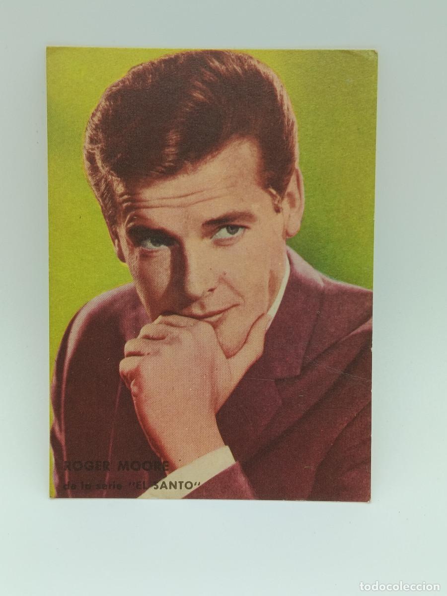 Coleccionismo cromos antiguos: FOTO CROMO ANTIGUO CARTON 7,5CM X 10,5 CM APROXIMADAMENTE. A&Ntilde;OS 60. ROGER MOORE. PY