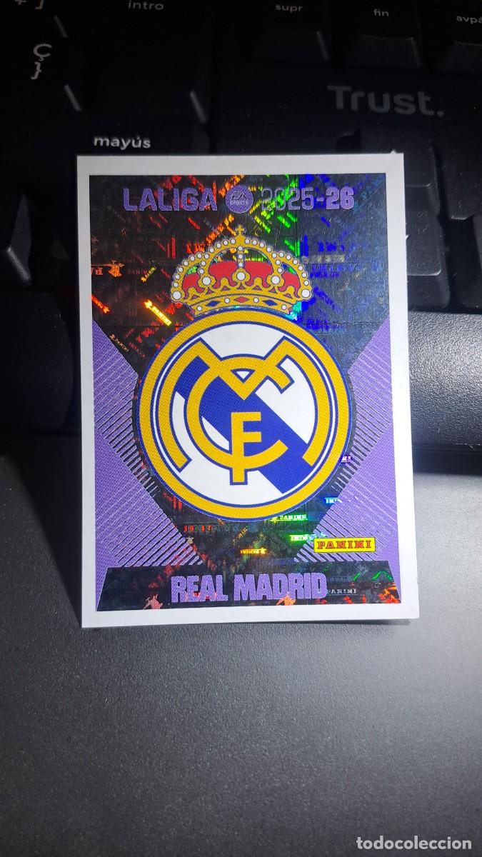 Coleccionismo cromos antiguos: CROMO ESCUDO REAL MADRID 1 LIGA 2025 2026 25 26 ESTE PANINI NUNCA PEGADO