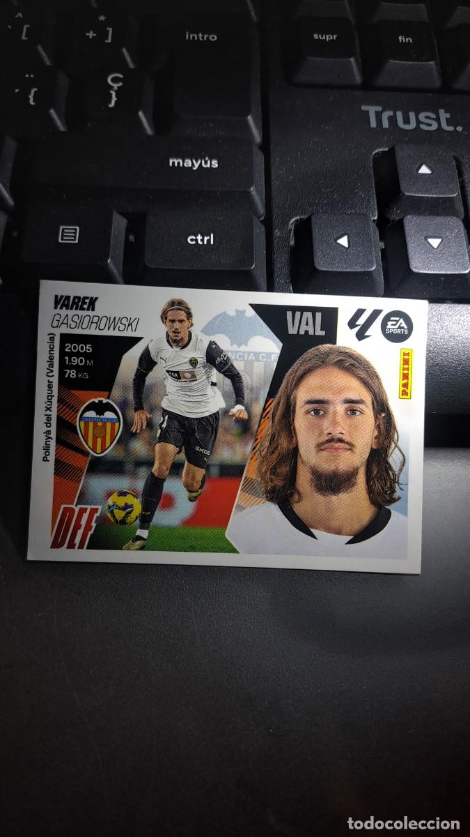 Coleccionismo cromos antiguos: CROMO YAREK 9A 9 A VALENCIA LIGA 2025 2026 25 26 ESTE PANINI NUNCA PEGADO
