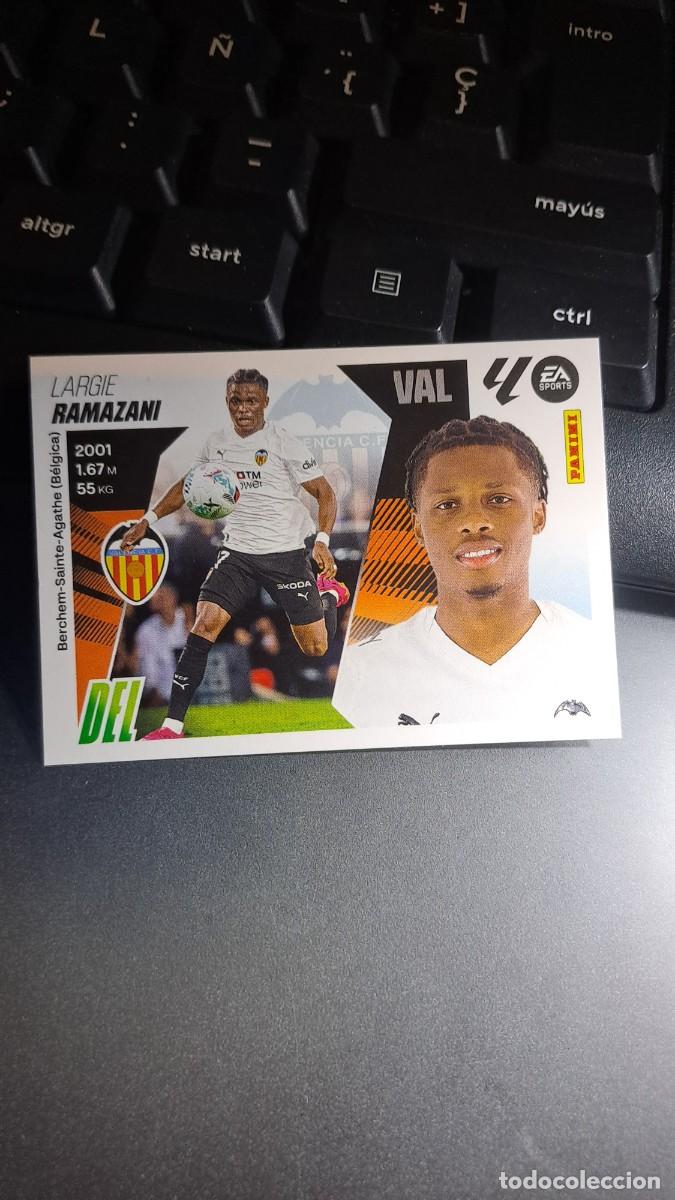 Coleccionismo cromos antiguos: CROMO RAMAZANI FICHAJE 63 ULTIMOS FICHAJES 63 VALENCIA LIGA 2025 2026 25 26 ESTE PANINI NUNCA PEGADO