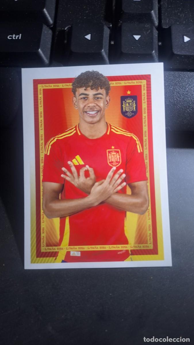 Coleccionismo cromos antiguos: CROMO LAMINE YAMAL 49 ESPA&Ntilde;A 2026 26 MUNDIAL SELECCION ESPA&Ntilde;OLA CARREFOUR PANINI NUNCA PEGADO