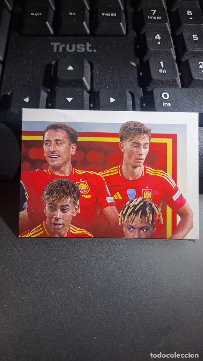 Coleccionismo cromos antiguos: CROMO ALINEACION MOSAICO 62 ESPA&Ntilde;A 2026 26 MUNDIAL SELECCION ESPA&Ntilde;OLA CARREFOUR PANINI NUNCA PEGADO