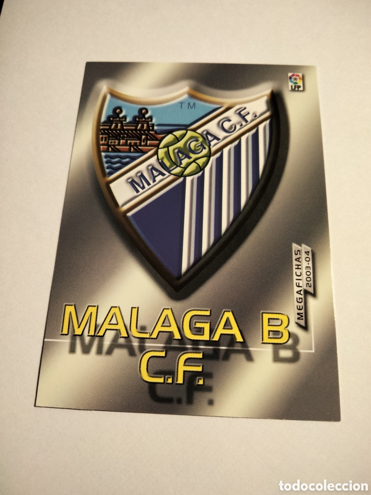 Coleccionismo cromos antiguos: ESCUDO LOGO # 418 MALAGA B C.F. SEGUNDA DIVISI&Oacute;N MEGAFICHAS ( MEGACRACKS) 2003/04 PANINI