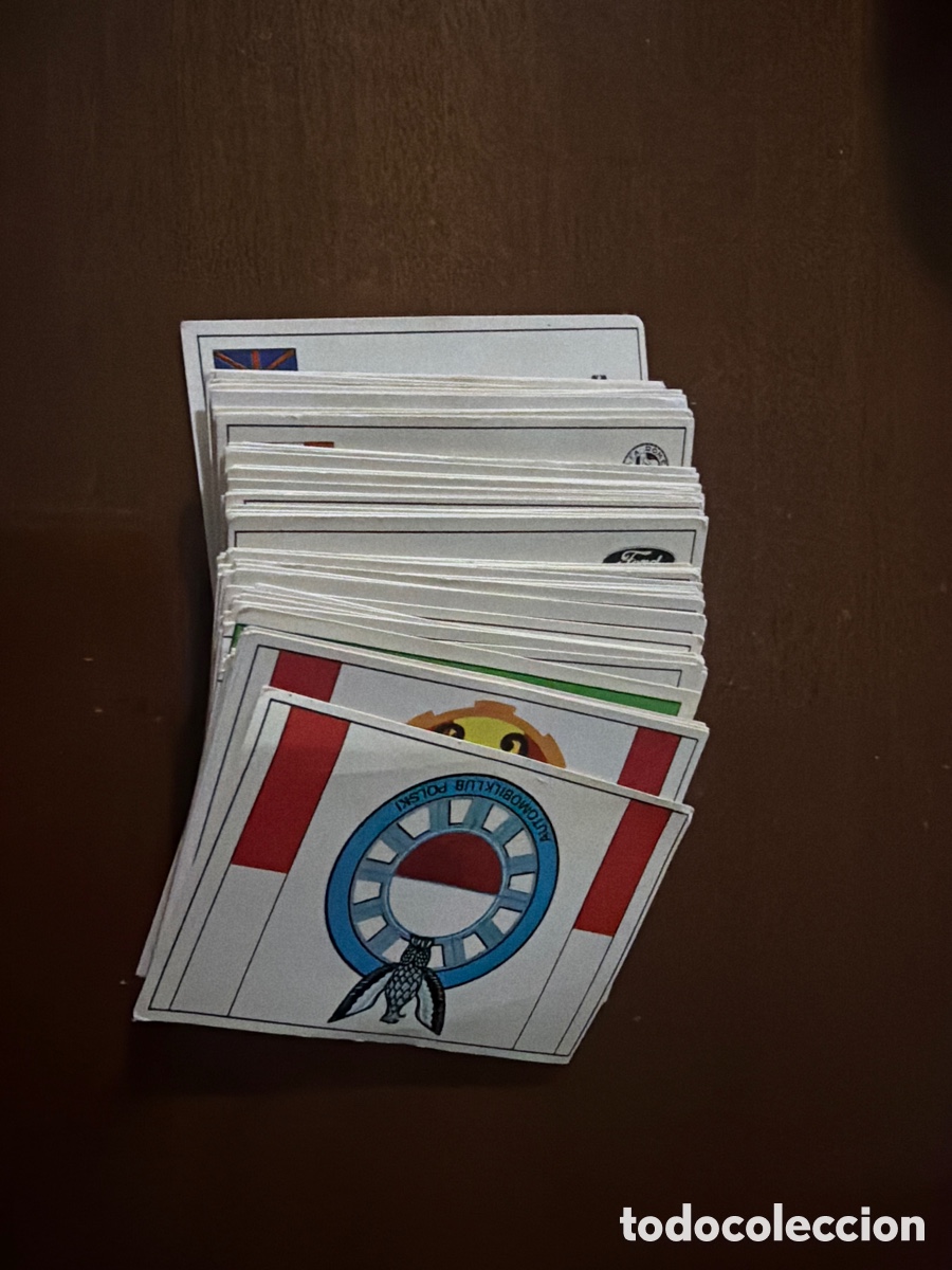 Coleccionismo cromos antiguos: Lote de 109 cromos de El mundo del automovil, Editorial Bruguera y cromos nuevos.