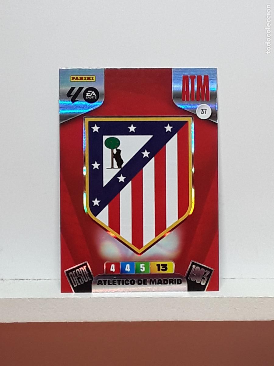 Coleccionismo cromos antiguos: ADRENALYN 2025 2026 25 26 ALBUM PANINI LIGA N 37 ATLETICO MADRID ESCUDO