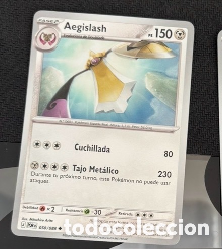 Coleccionismo cromos antiguos: 058/088 Aegislash holo Carta Pokemon TCG