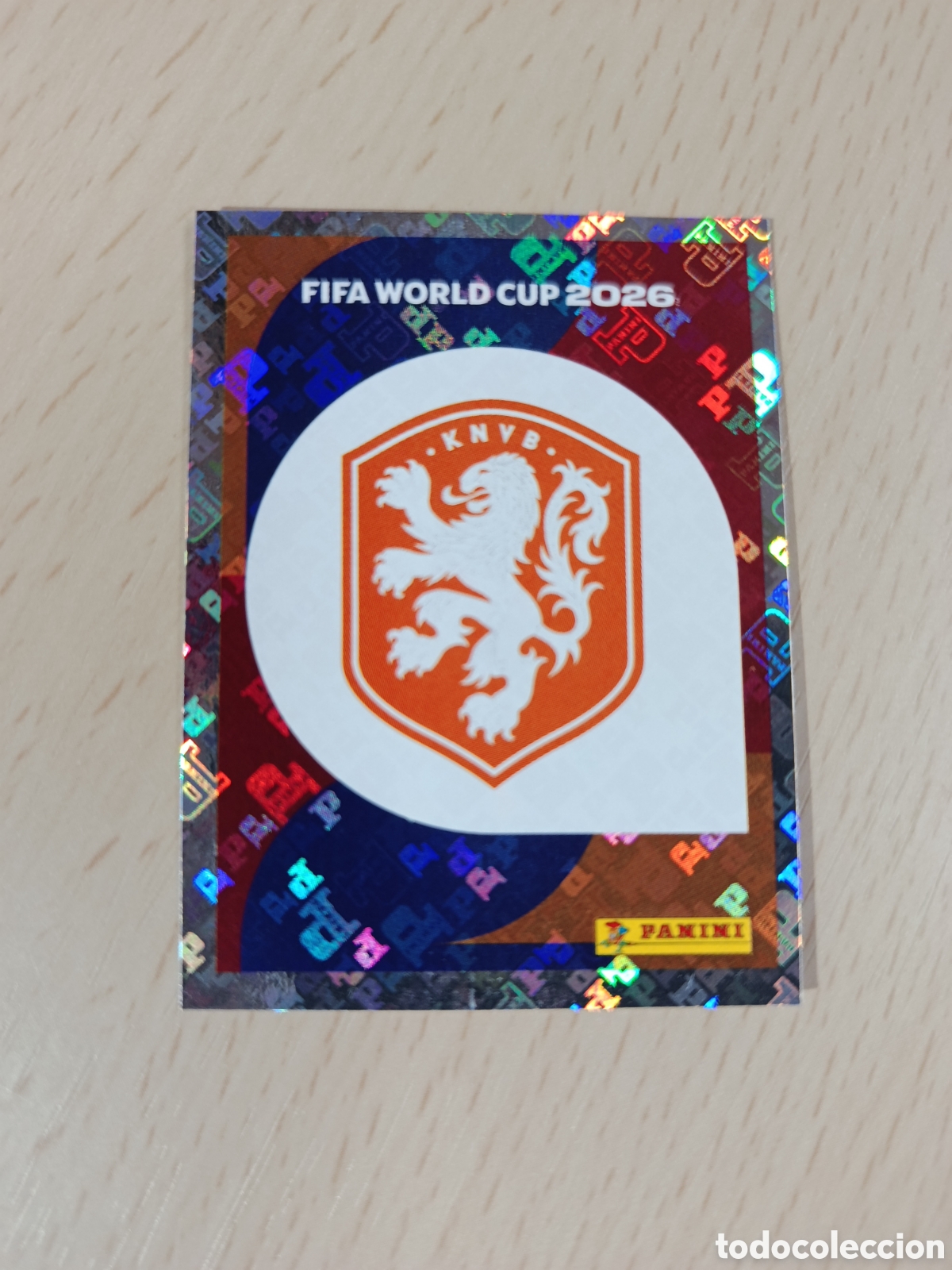 Collezionismo Figurine antiche: ESCUDO HOLANDA NED 1 FIFA WORLD CUP 26 2026 MUNDIAL 26 2026 PANINI