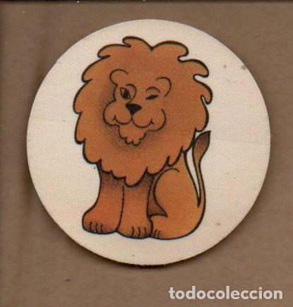 Coleccionismo cromos antiguos: ANTIGUO CROMO ADHESIVO DE TELA. LE&Oacute;N. 6 CM. CROPAN.