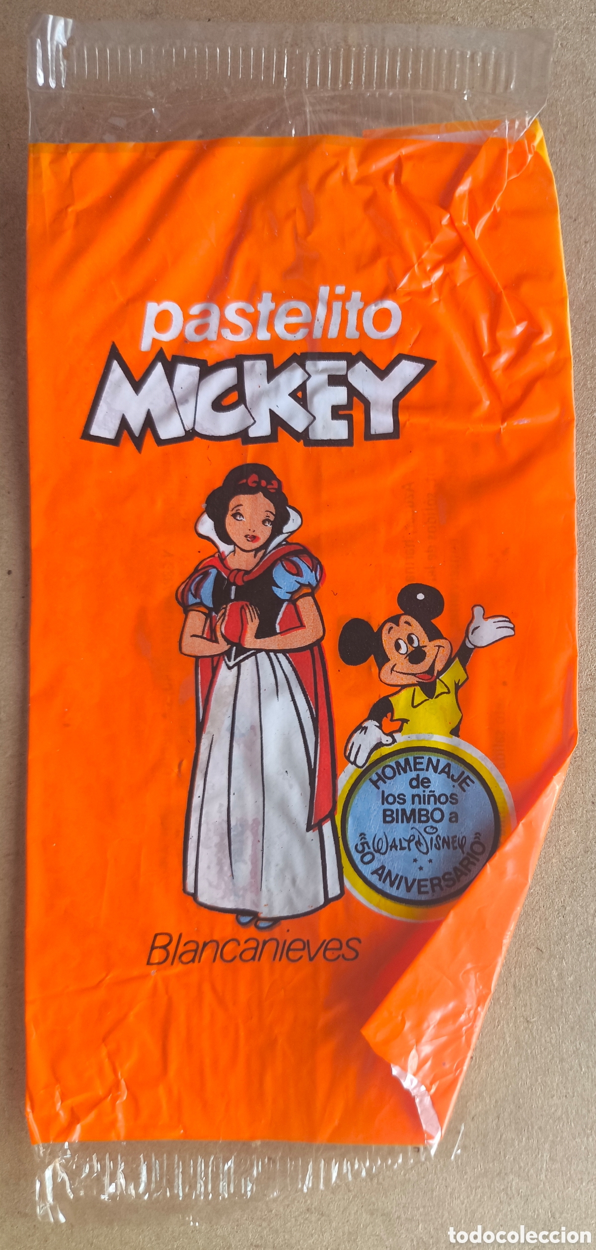 Coleccionismo cromos antiguos: BIMBO ENVOLTORIO CROMO PASTELITO LOS AMIGOS DE MICKEY BLANCANIEVES WALT DISNEY MUY BUEN ESTADO