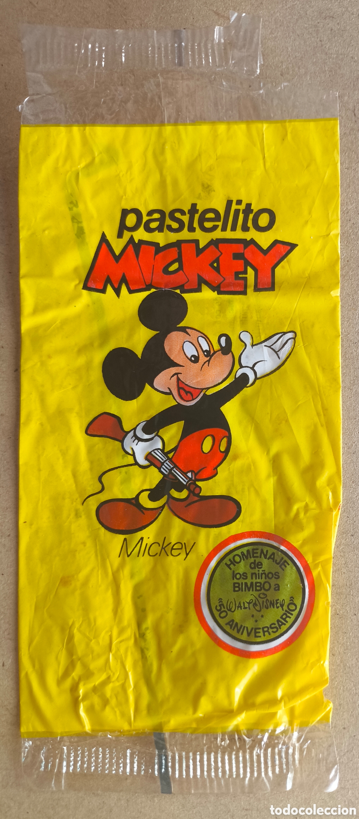 Coleccionismo cromos antiguos: BIMBO ENVOLTORIO CROMO PASTELITO LOS AMIGOS DE MICKEY MOUSE 50 ANIVERSARIO WALT DISNEY BUEN ESTADO