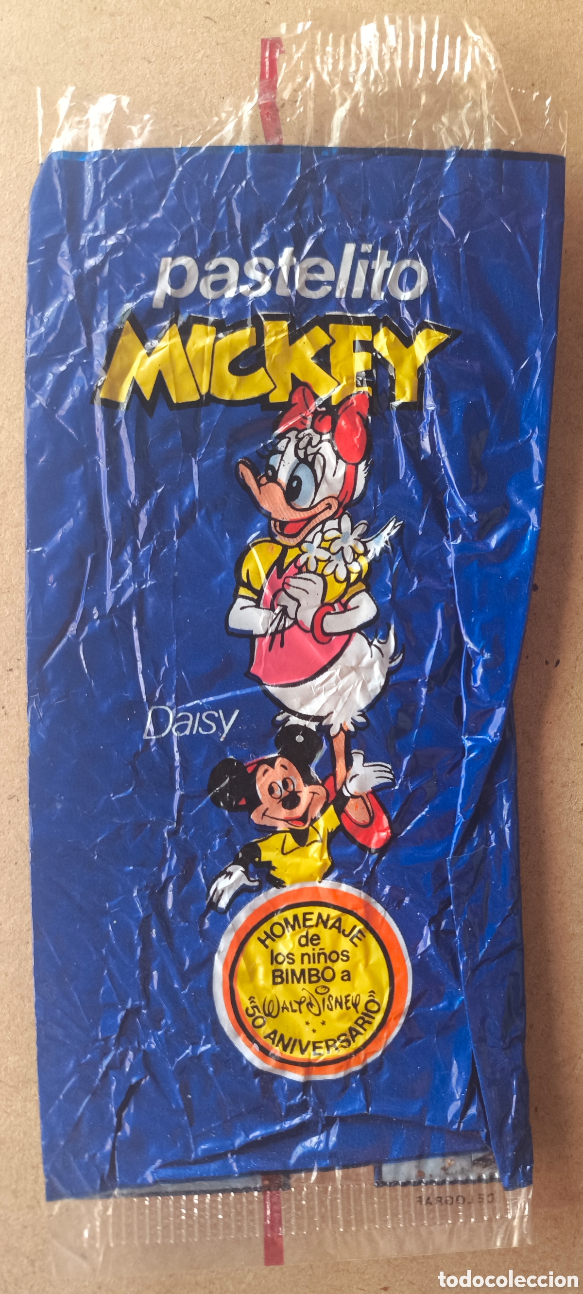 Coleccionismo cromos antiguos: BIMBO ENVOLTORIO CROMO PASTELITO LOS AMIGOS DE MICKEY DAISY WALT DISNEY MUY BUEN ESTADO