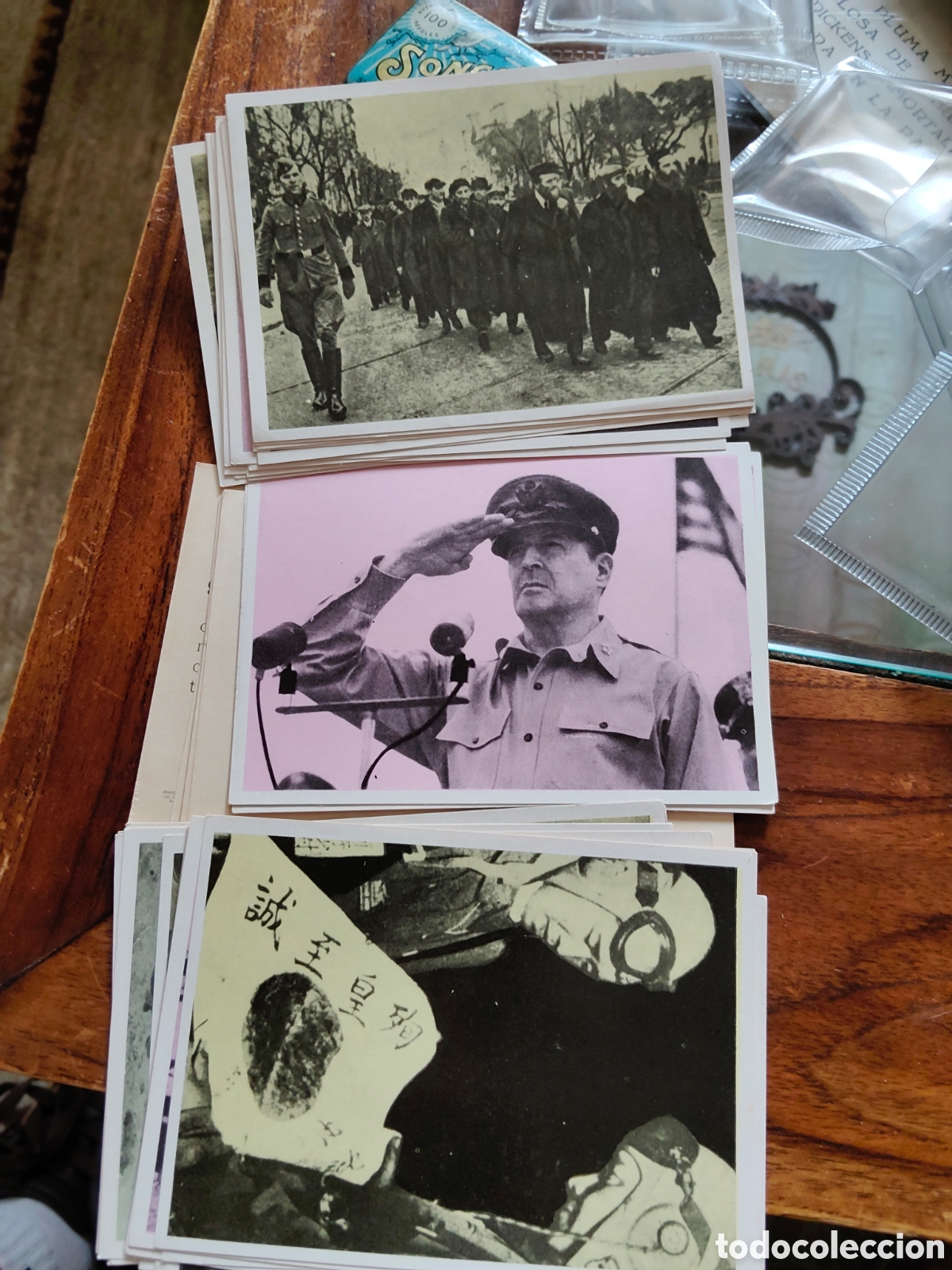 Coleccionismo cromos antiguos: Lote de 30 Cromos Sueltos - La Guerra Mundial 1939-1945 - Editorial Mateu (1967) - Sin Pegar