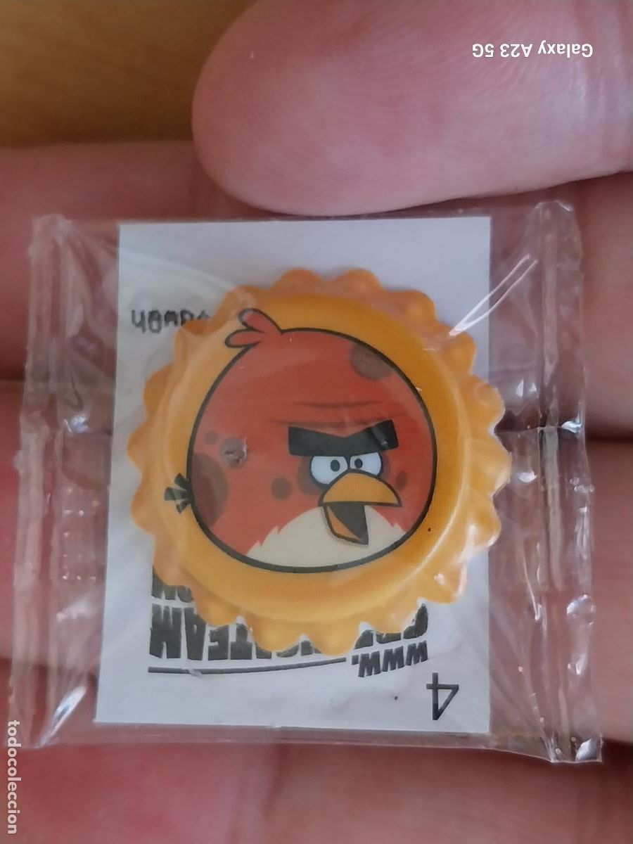 Coleccionismo cromos antiguos: GREFUSA PIPAS ANGRY BIRDS FORDO NARANJA CHAPA PLASTICO 2.6CMS BLISTER CERRADO N&ordm; 4A&Ntilde;O 2012