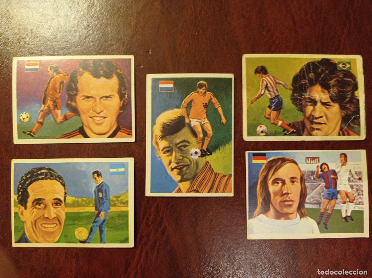 Coleccionismo cromos antiguos: Lote 5 cromos futbol - Ases Mundiales del Deporte QUELCOM 1979