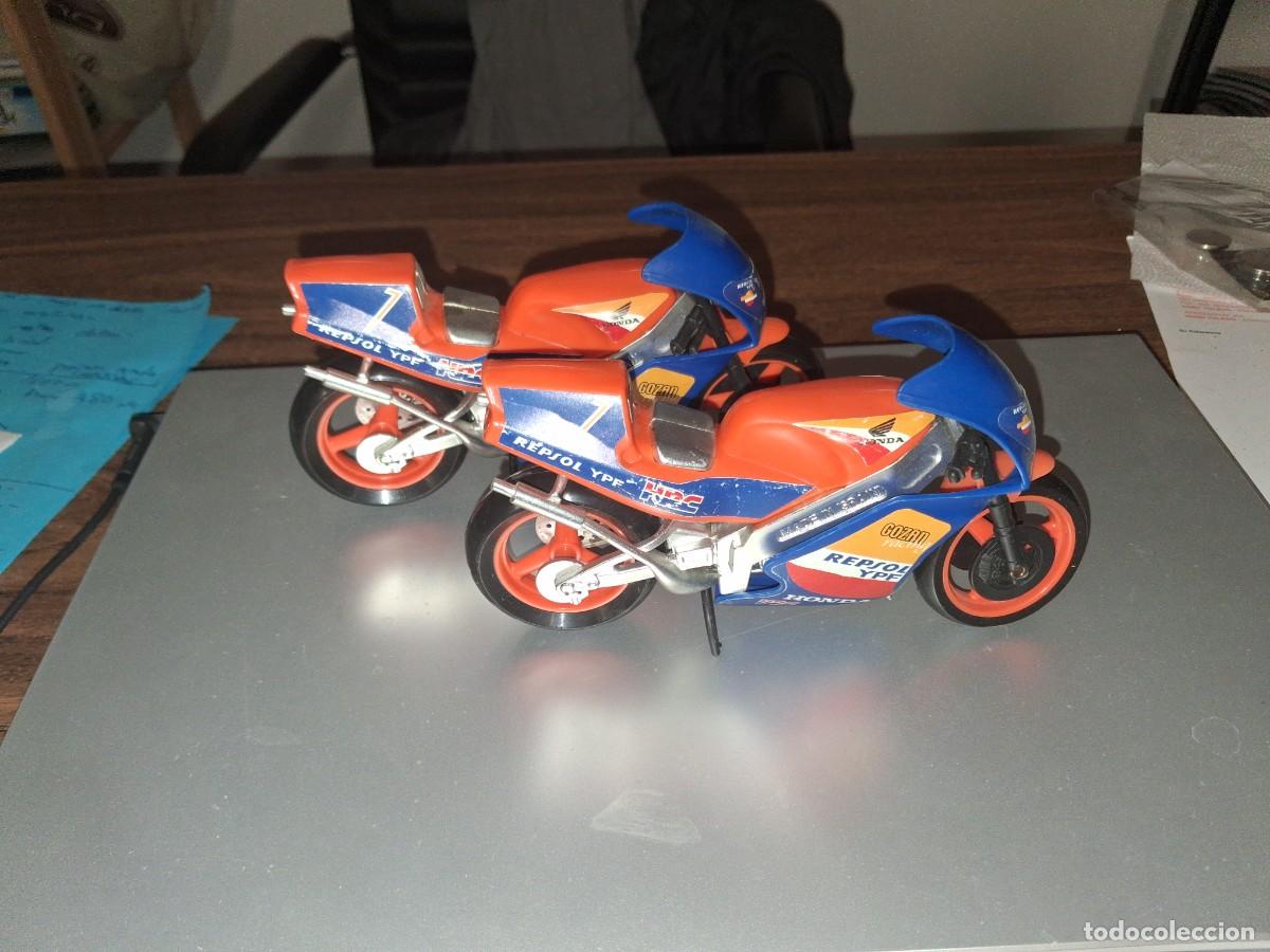 Coleccionismo cromos antiguos: Motos de juguetes de los 90