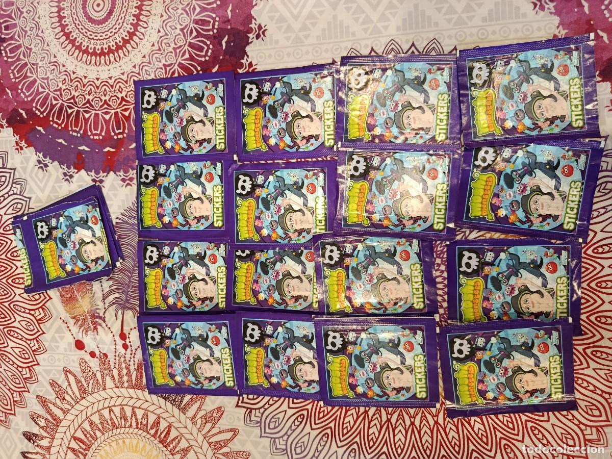 Coleccionismo cromos antiguos: LOTE MOSHI MONSTERS 30 SOBRES DE CROMOS
