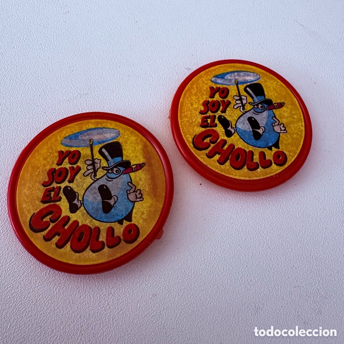 Coleccionismo cromos antiguos: 2 x chapa Yo soy el chollo de cropan tipo futboton 1985 un dos tres