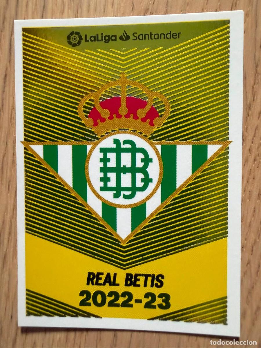 Coleccionismo cromos antiguos: 1 ESCUDO REAL BETIS 22 23 2022 2023 LIGA SANTANDER COLECCIONES ESTE SIN PEGAR STICKER