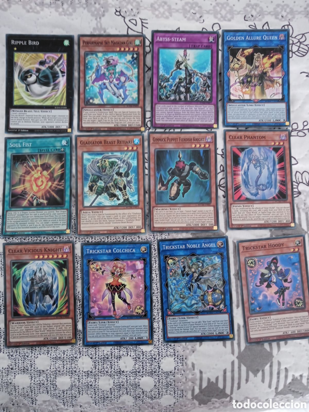 Collectable Antique Stickers: Lote de cartas de Yu-Gi-Oh! S&uacute;per Raras. En ingl&eacute;s, sin repetir.
