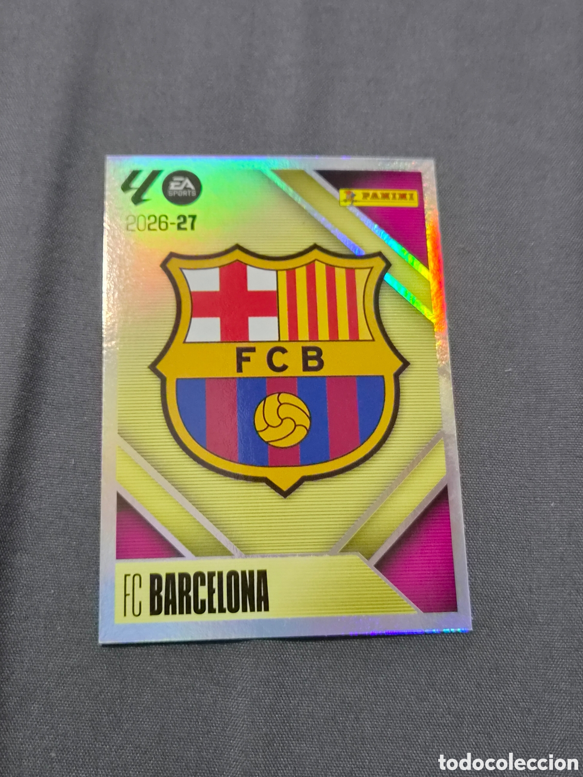 Coleccionismo cromos antiguos: 1 ESCUDO BARCELONA LIGA ESTE 2026 2027