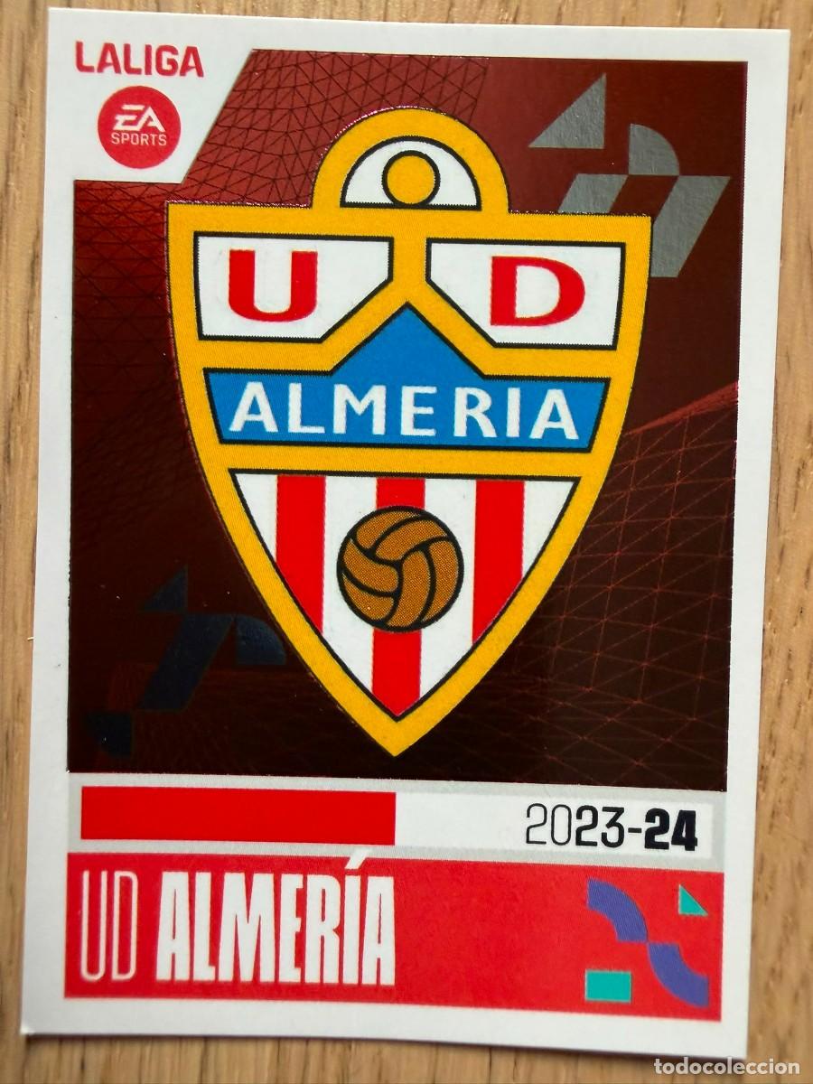 Coleccionismo cromos antiguos: 1 ESCUDO UD ALMERIA 23 24 2023 2024 LIGA EA SPORTS COLECCIONES ESTE SIN PEGAR STICKER