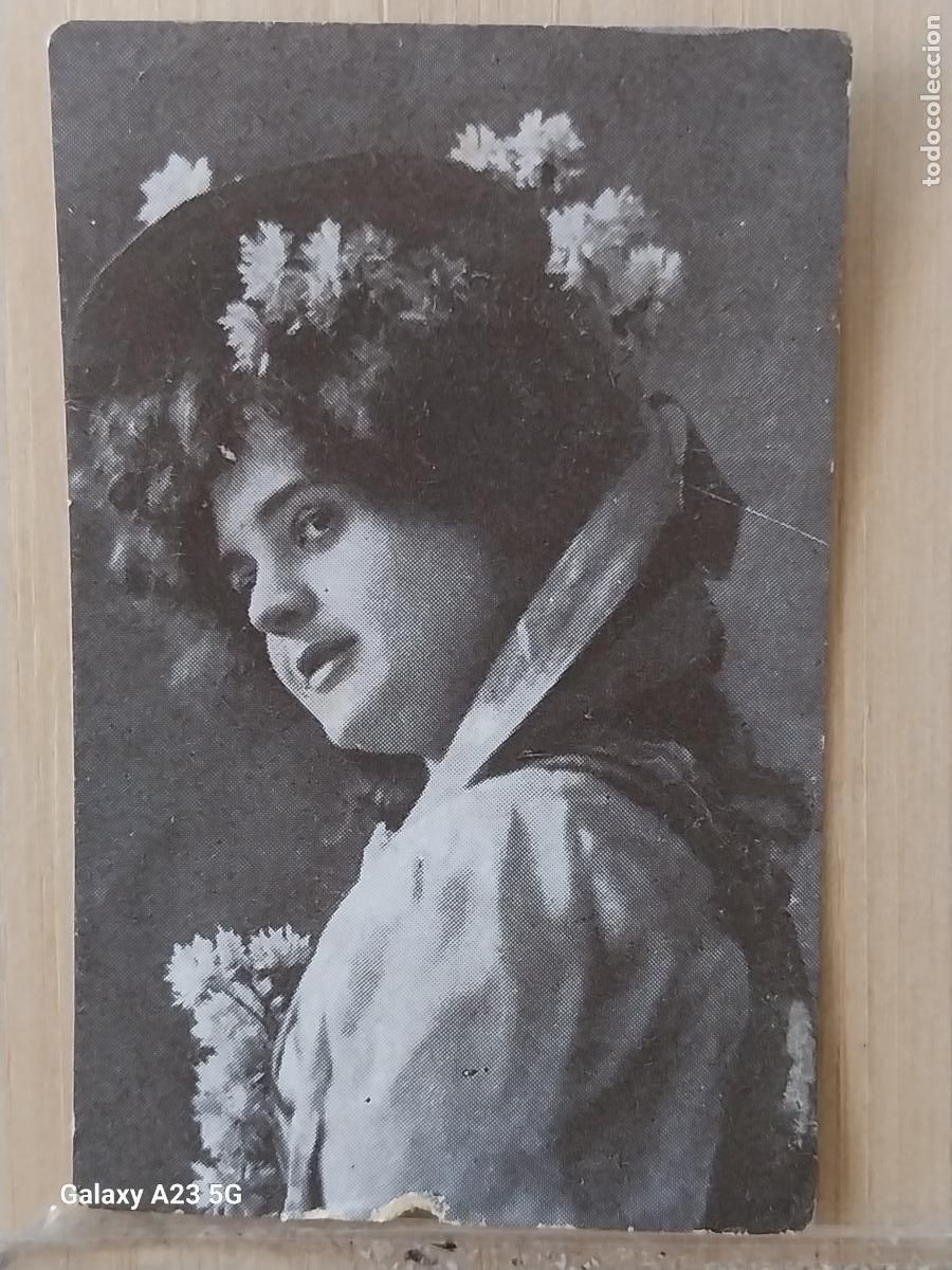 Collectionnisme Cartes &agrave; collectionner anciennes: AMATLLER CHOCOLATE CROMO 128 MINI POSTAL MUCHACHA PELO FLORES PPOS SXX 7.1X4.6CMS COLOREADA