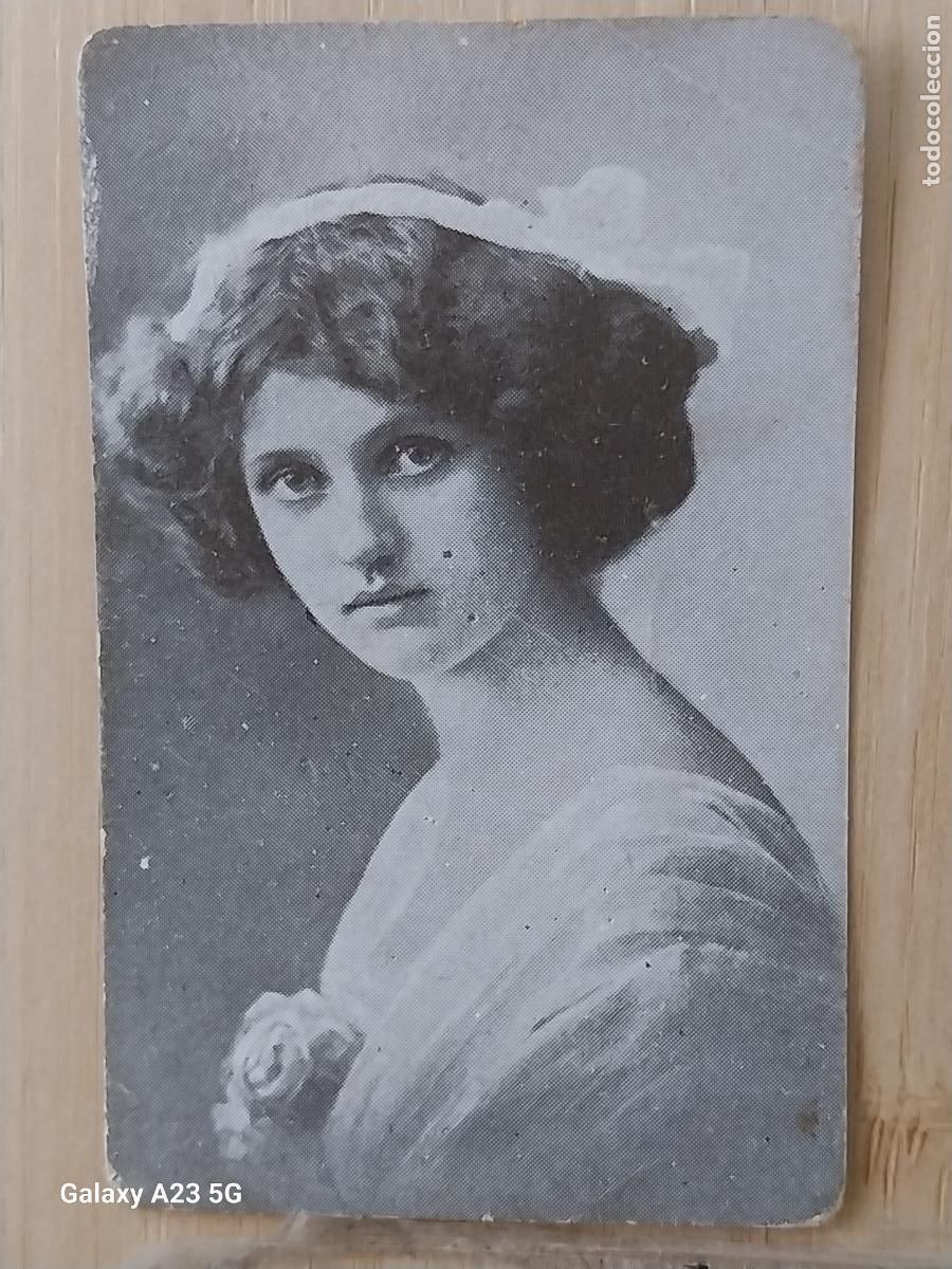Coleccionismo cromos antiguos: AMATLLER CHOCOLATE CROMO 182 MINI POSTAL MUCHACHA PPOS SXX 7.1X4.6CMS