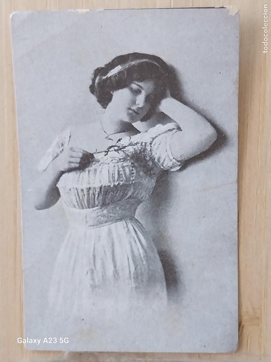 Coleccionismo cromos antiguos: AMATLLER CHOCOLATE CROMO 183 MINI POSTAL MUCHACHA PPOS SXX 7.1X4.6CMS