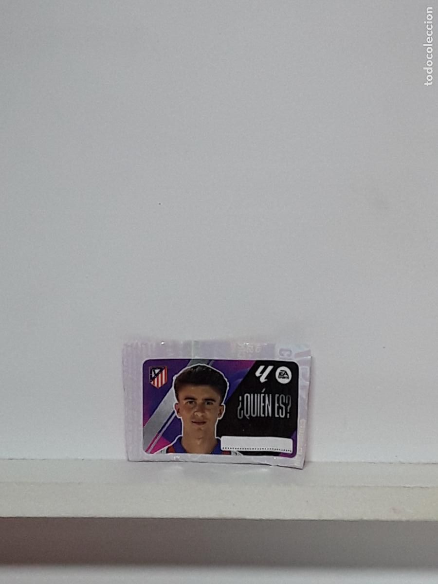 Coleccionismo cromos antiguos: LALIGA ESTE 2025 2026 EA SPORTS 25 26 ALBUM PANINI LIGA N ATLETICO MADRID CHICLE QUIEN ES BARRIOS