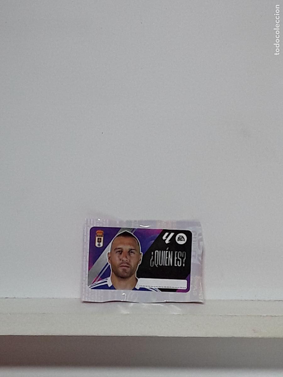 Coleccionismo cromos antiguos: LALIGA ESTE 2025 2026 EA SPORTS 25 26 ALBUM PANINI LIGA N OVIEDO CHICLE QUIEN ES CAZORLA