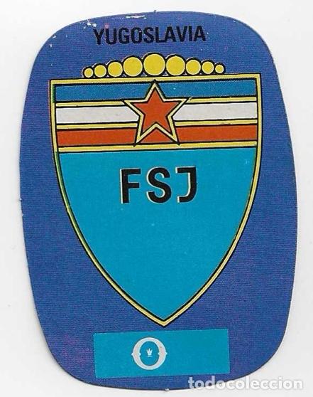Colecionismo Cromos antigos: Espa&ntilde;a 1982_Pegatina_Escudo Yugoslavia