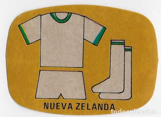 Coleccionismo cromos antiguos: Espa&ntilde;a 1982_Pegatina_Equipacion Nueva Zelanda