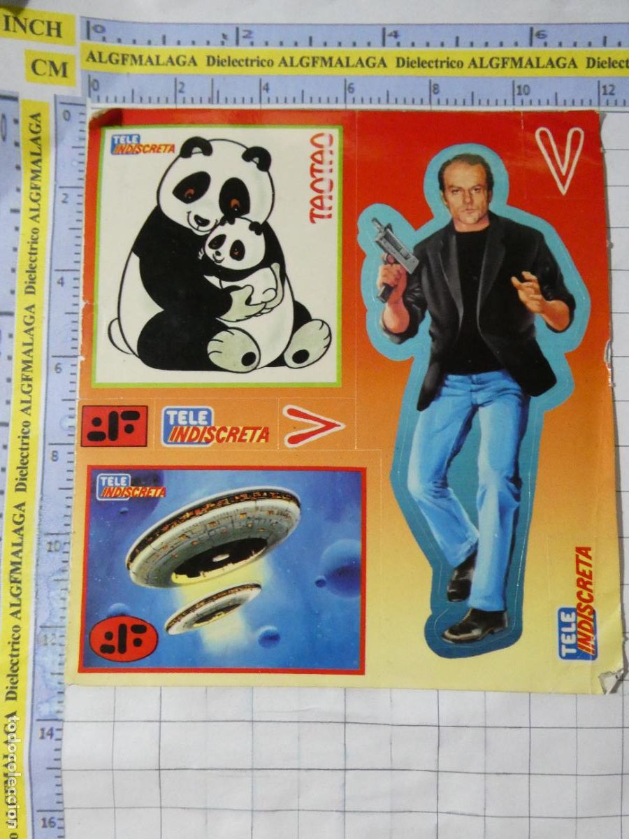 Coleccionismo cromos antiguos: CROMOS PEGATINAS TELE INDISCRETA. SERIE TV V INVASI&Oacute;N EXTRATERRESTRE. TAOTAO OSO PANDA. 240