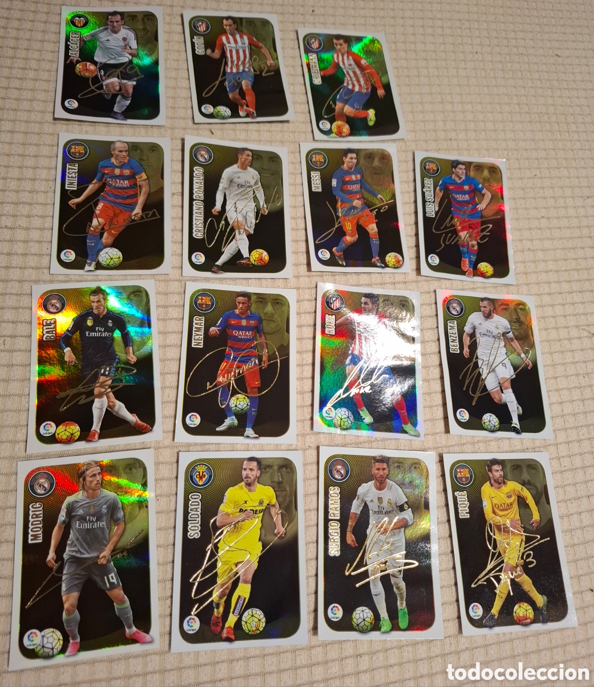 Coleccionismo cromos antiguos: Lote 15 serie oro liga 16-17 firma impresa Messi
