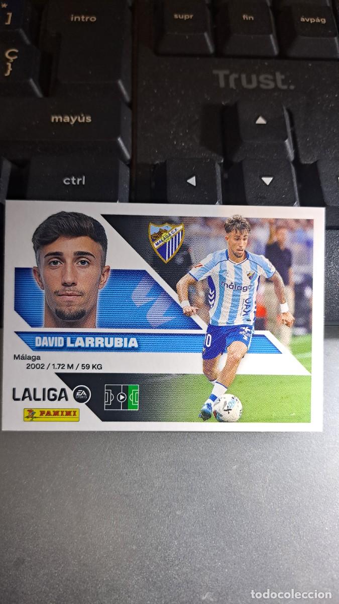 Coleccionismo cromos antiguos: CROMO LARRUBIA 16 MALAGA LIGA 2026 2027 26 27 ESTE PANINI NUNCA PEGADO
