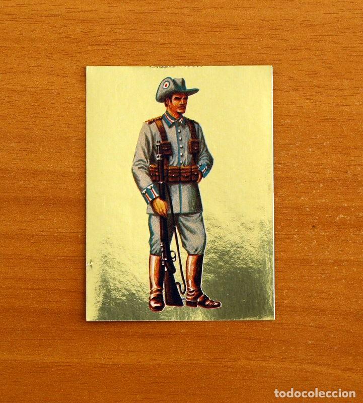 Coleccionismo cromos antiguos: Hechos y soldados del siglo XX - Maga 1979 - N&ordm; 10 Soldado Aleman -Dorado - Adhesivo Nunca pegado