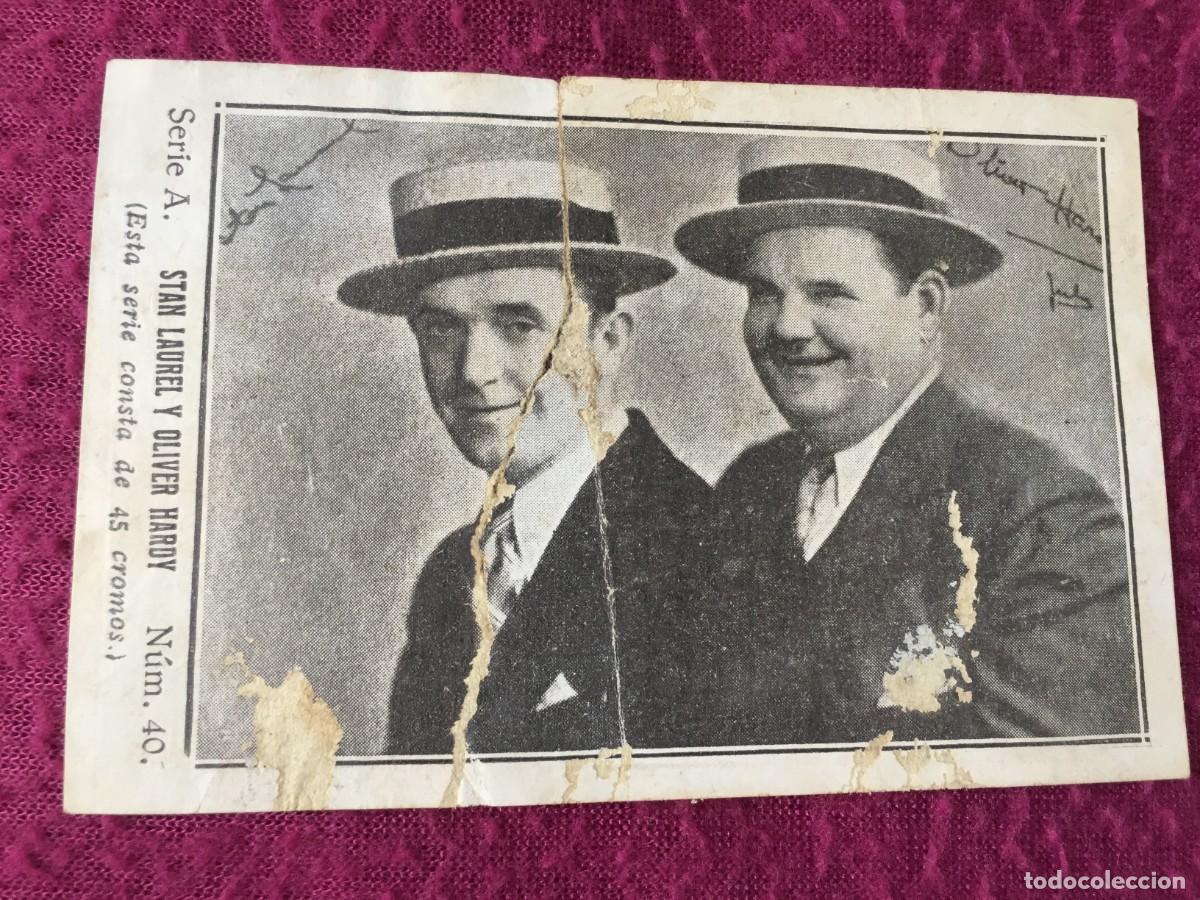 Coleccionismo cromos antiguos: Raro cromo STAN LAUREL Y OLIVER HARDY - EL GORDO Y EL FLACO con firma impresa - a&ntilde;os 30