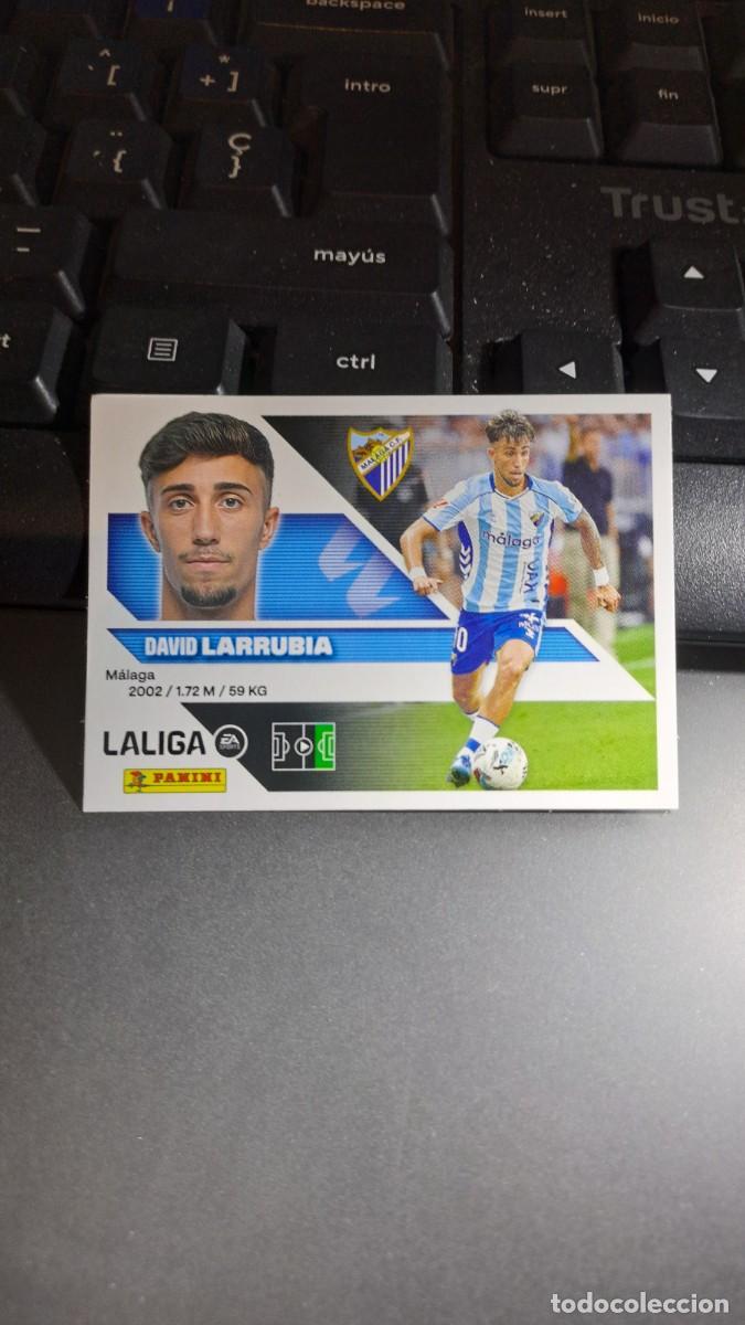 Coleccionismo cromos antiguos: CROMO LARRUBIA 16 MALAGA LIGA 2026 2027 26 27 ESTE PANINI NUNCA PEGADO