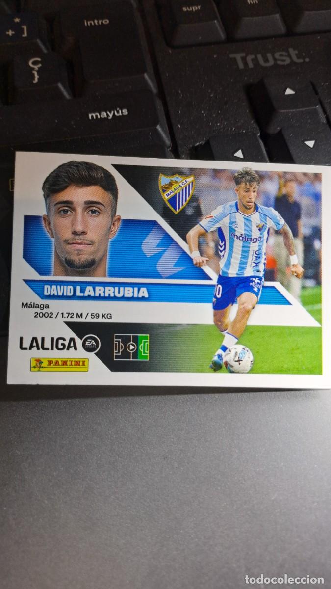 Coleccionismo cromos antiguos: CROMO LARRUBIA 16 MALAGA LIGA 2026 2027 26 27 ESTE PANINI NUNCA PEGADO