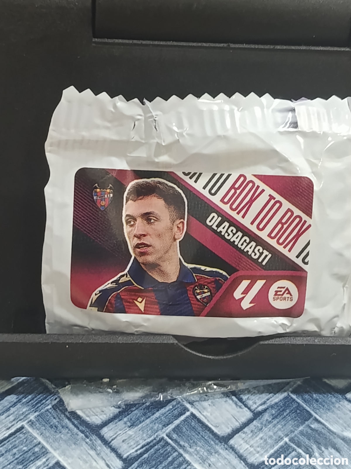 Collectable Antique Stickers: OLASAGASTI LEVANTE BOX TO BOX CROMO CHICLE LIGA ESTE 26 27 2026 2027 PANINI