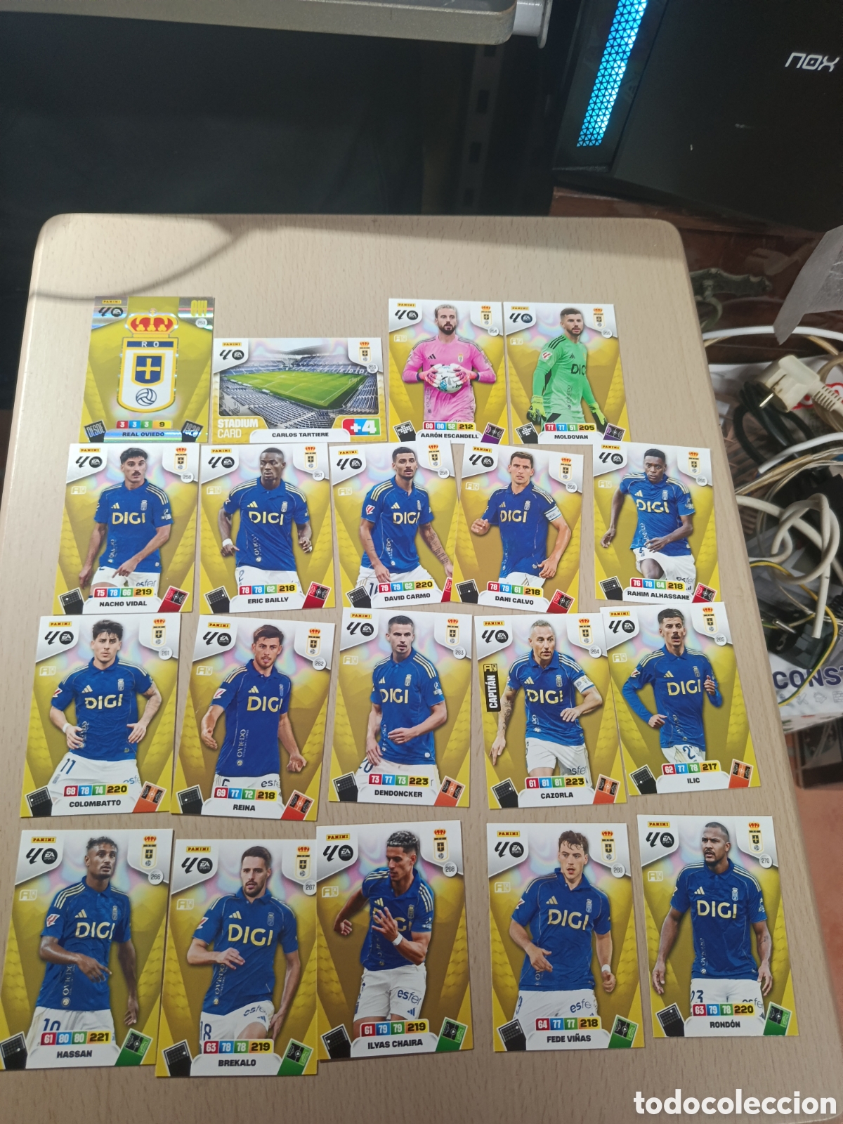 Coleccionismo cromos antiguos: OVIEDO LOTE 19 CROMOS EQUIPO COMPLETO LIGA ADRENALYN 25 26 2025 2026 PANINI