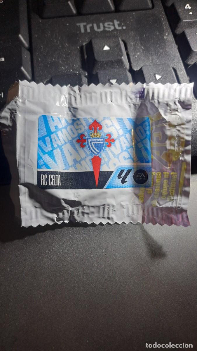 Coleccionismo cromos antiguos: CROMO ESCUDO CELTA DE VIGO CHICLE LIGA 2026 2027 26 27 ESTE PANINI NUNCA PEGADO