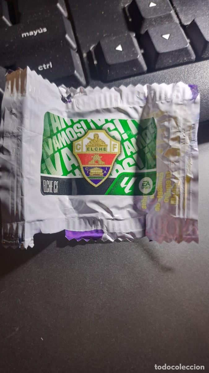 Coleccionismo cromos antiguos: CROMO ESCUDO ELCHE CHICLE LIGA 2026 2027 26 27 ESTE PANINI NUNCA PEGADO