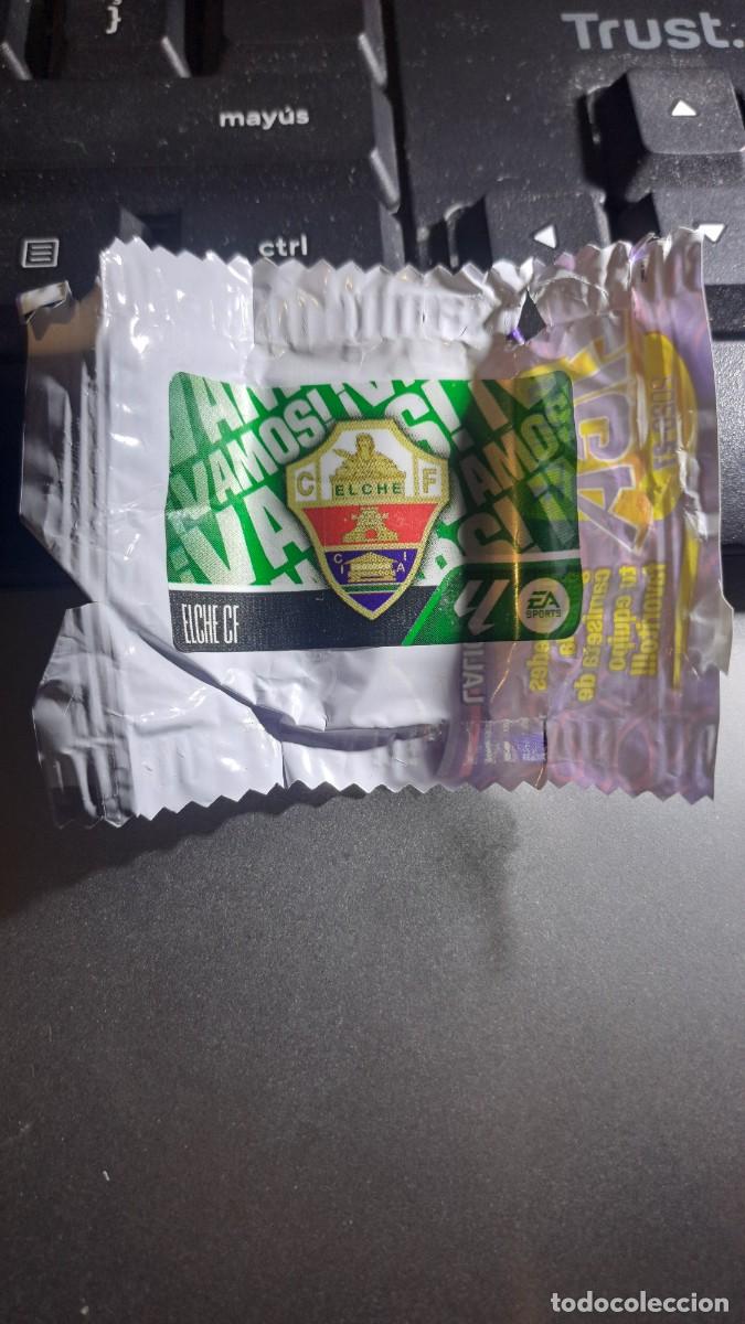 Coleccionismo cromos antiguos: CROMO ESCUDO ELCHE CHICLE LIGA 2026 2027 26 27 ESTE PANINI NUNCA PEGADO