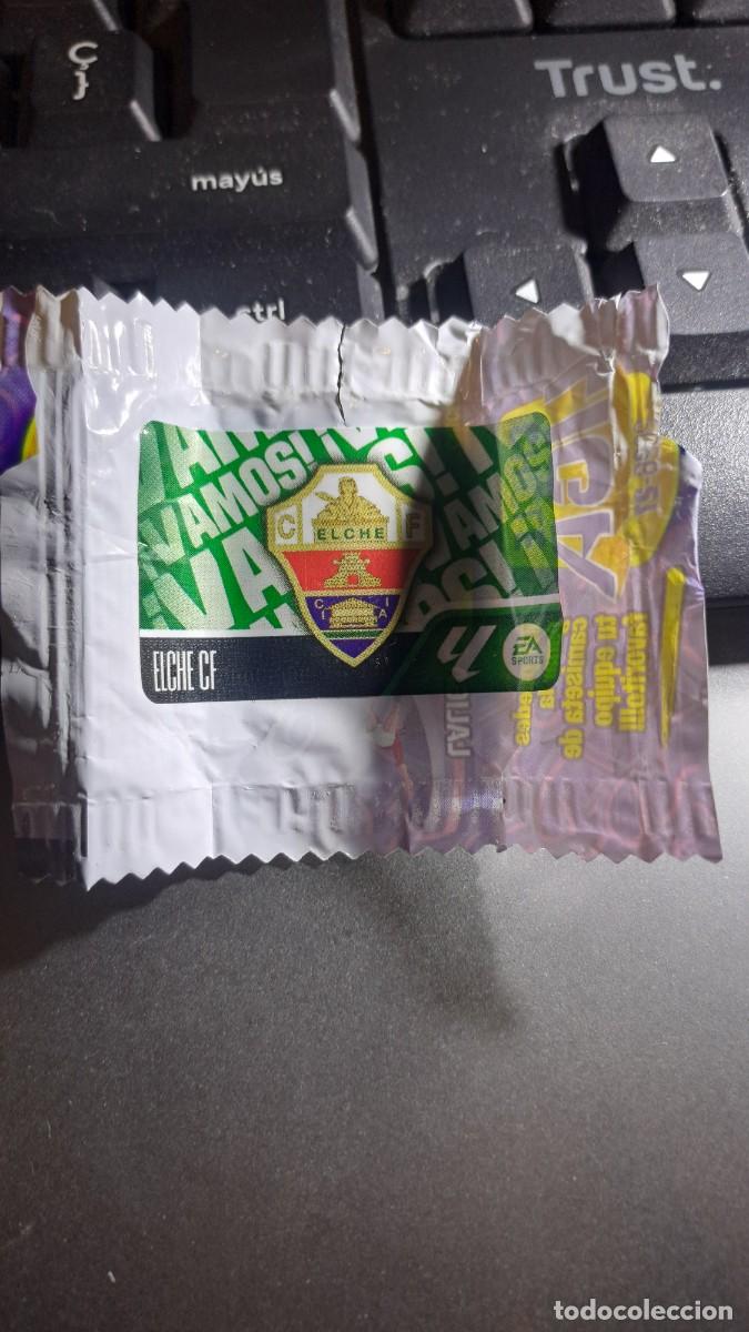 Coleccionismo cromos antiguos: CROMO ESCUDO ELCHE CHICLE LIGA 2026 2027 26 27 ESTE PANINI NUNCA PEGADO