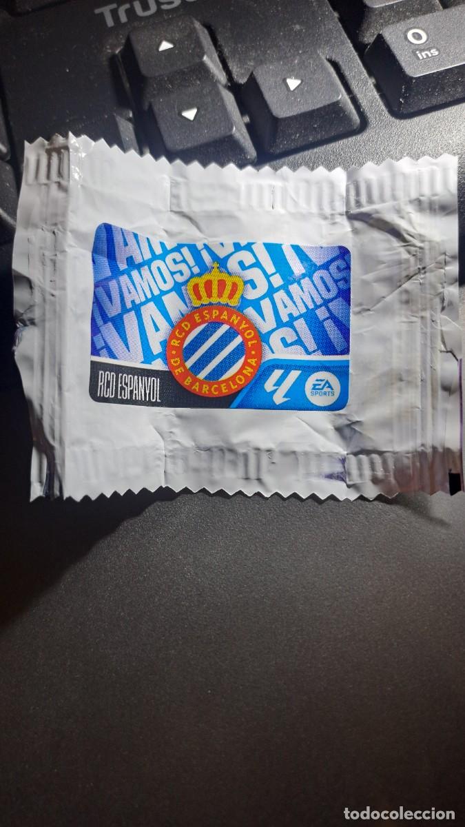 Coleccionismo cromos antiguos: CROMO ESCUDO ESPANYOL CHICLE LIGA 2026 2027 26 27 ESTE PANINI NUNCA PEGADO