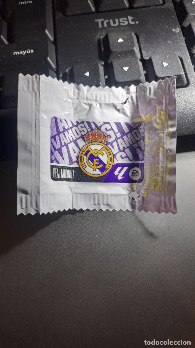 Coleccionismo cromos antiguos: CROMO ESCUDO REAL MADRID CHICLE LIGA 2026 2027 26 27 ESTE PANINI NUNCA PEGADO