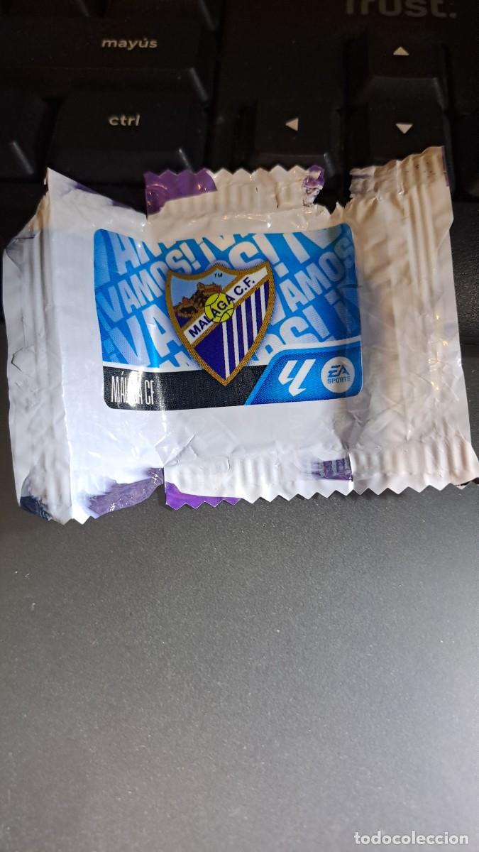 Coleccionismo cromos antiguos: CROMO ESCUDO MALAGA CHICLE LIGA 2026 2027 26 27 ESTE PANINI NUNCA PEGADO