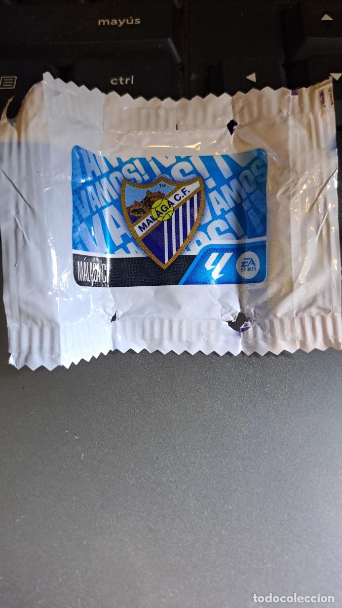 Coleccionismo cromos antiguos: CROMO ESCUDO MALAGA CHICLE LIGA 2026 2027 26 27 ESTE PANINI NUNCA PEGADO